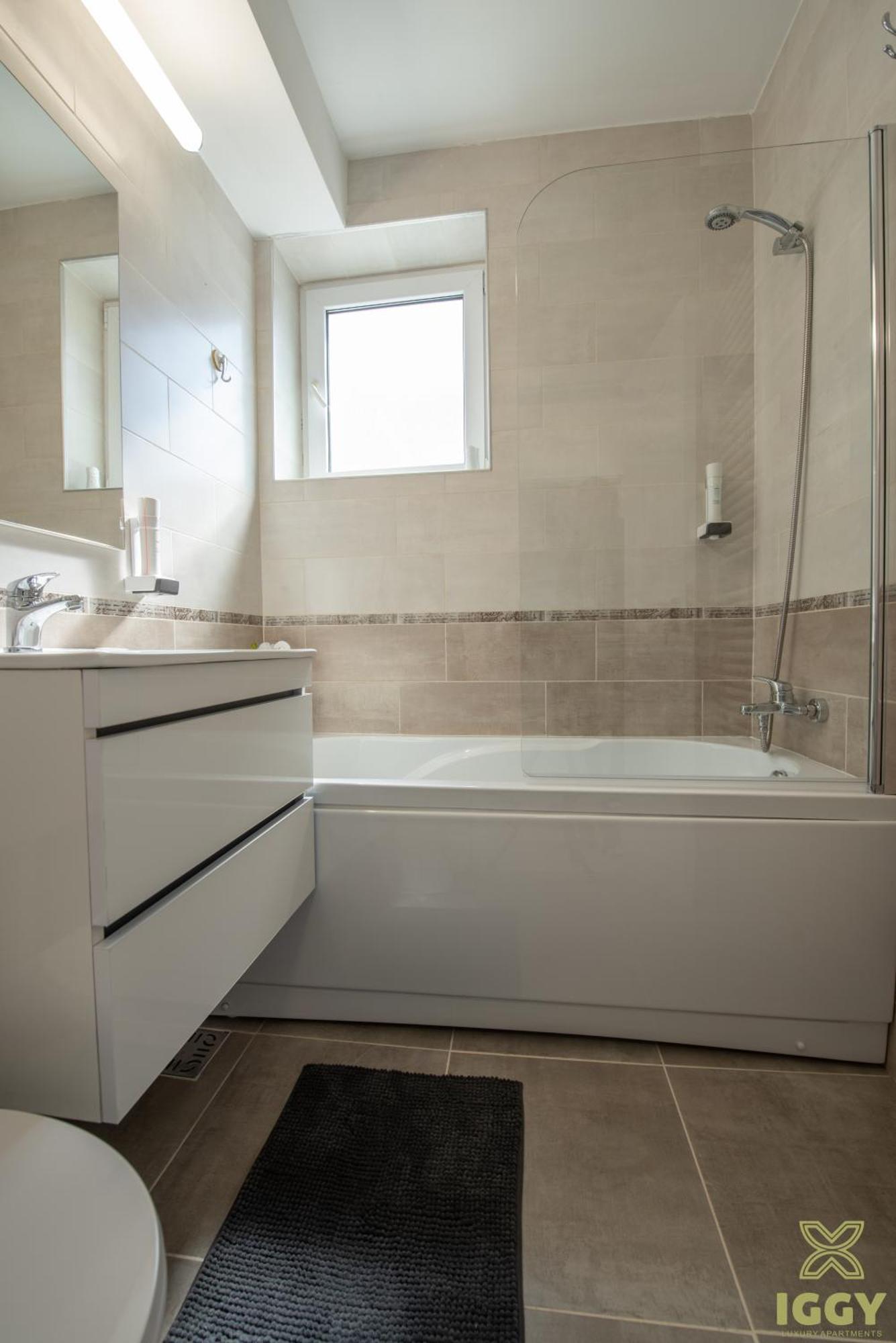 Iggy Premium Apartment Hunedoara Buitenkant foto